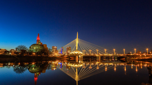 Winnipeg skyline at night